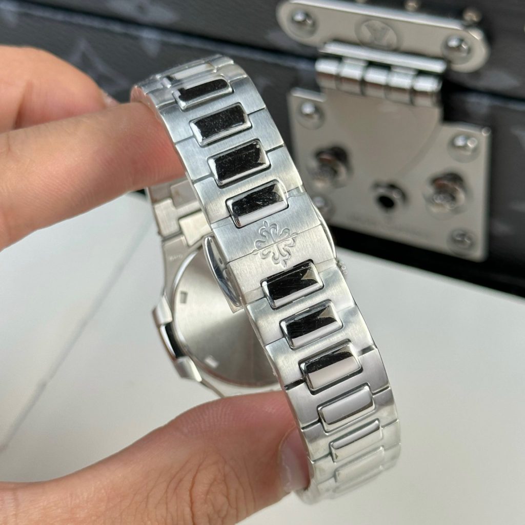 Patek Philippe Nautilus Super Clone Swiss Machine