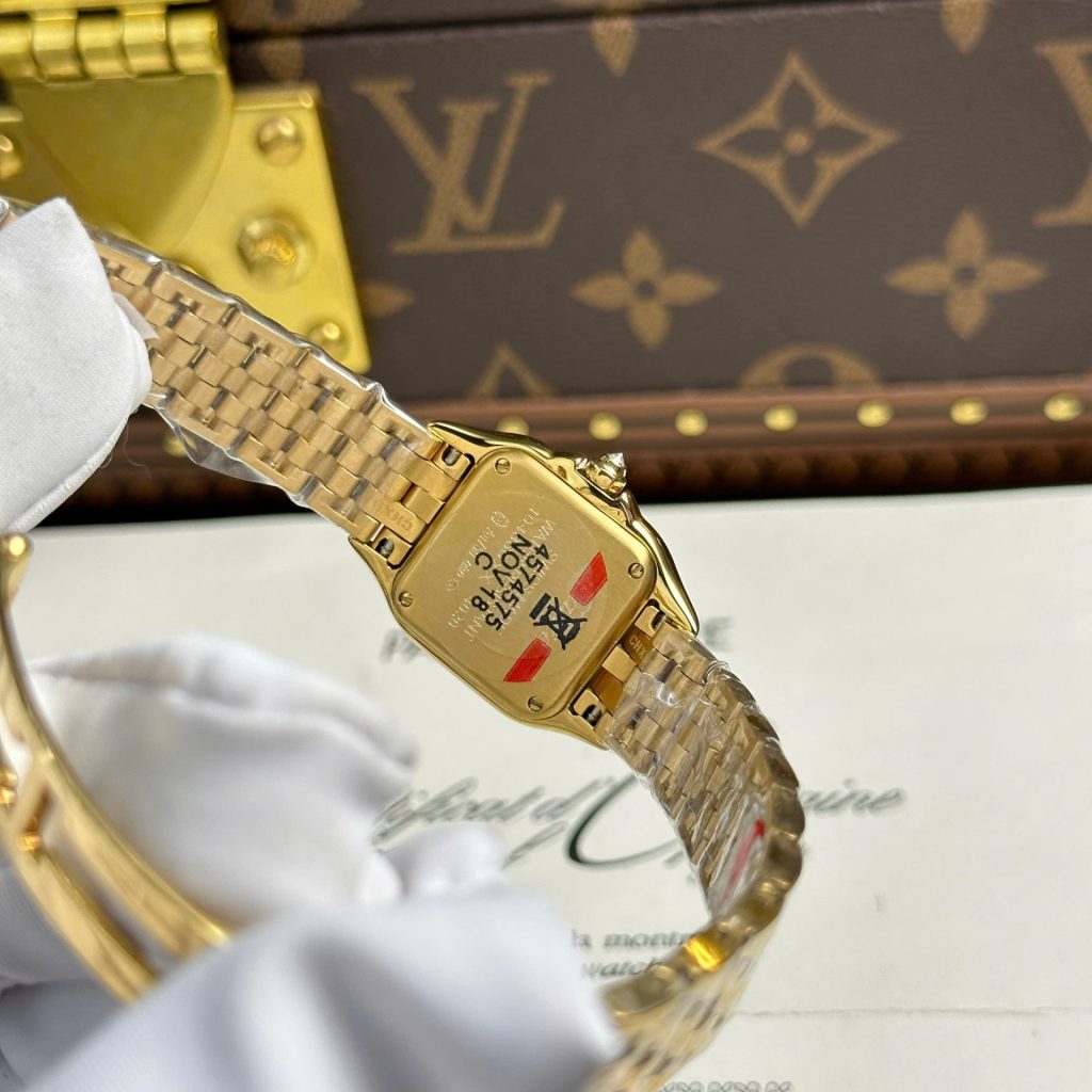 Cartier Panthere Super Clone Swiss Machine (30.3mm x 22.0mm)