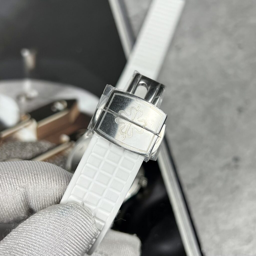Patek Philippe Aquanaut Super Clone Swiss Machine