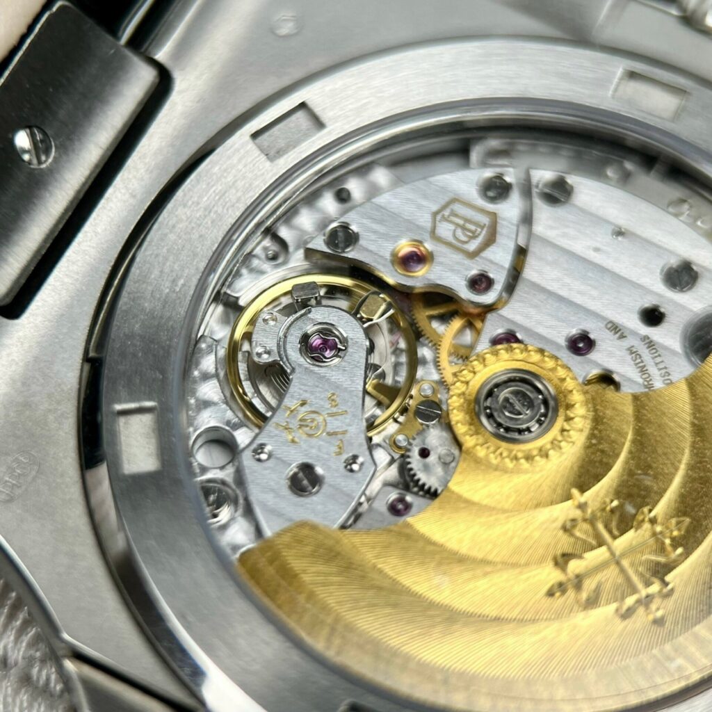 Patek Philippe Nautilus Super Clone Swiss Machines