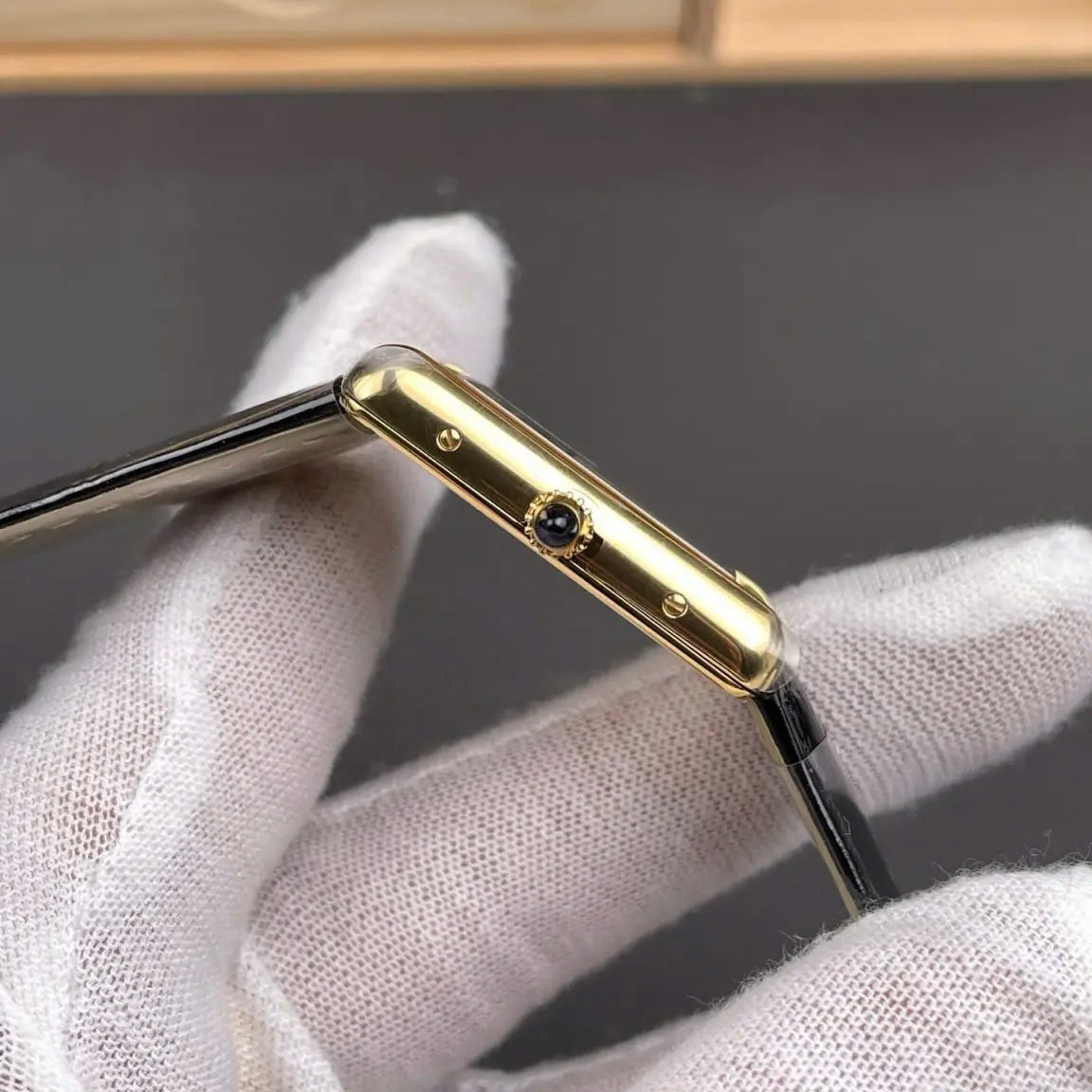 Cartier Tank Louis Super Clone Swiss Machine (33.7mm x 25.5mm)