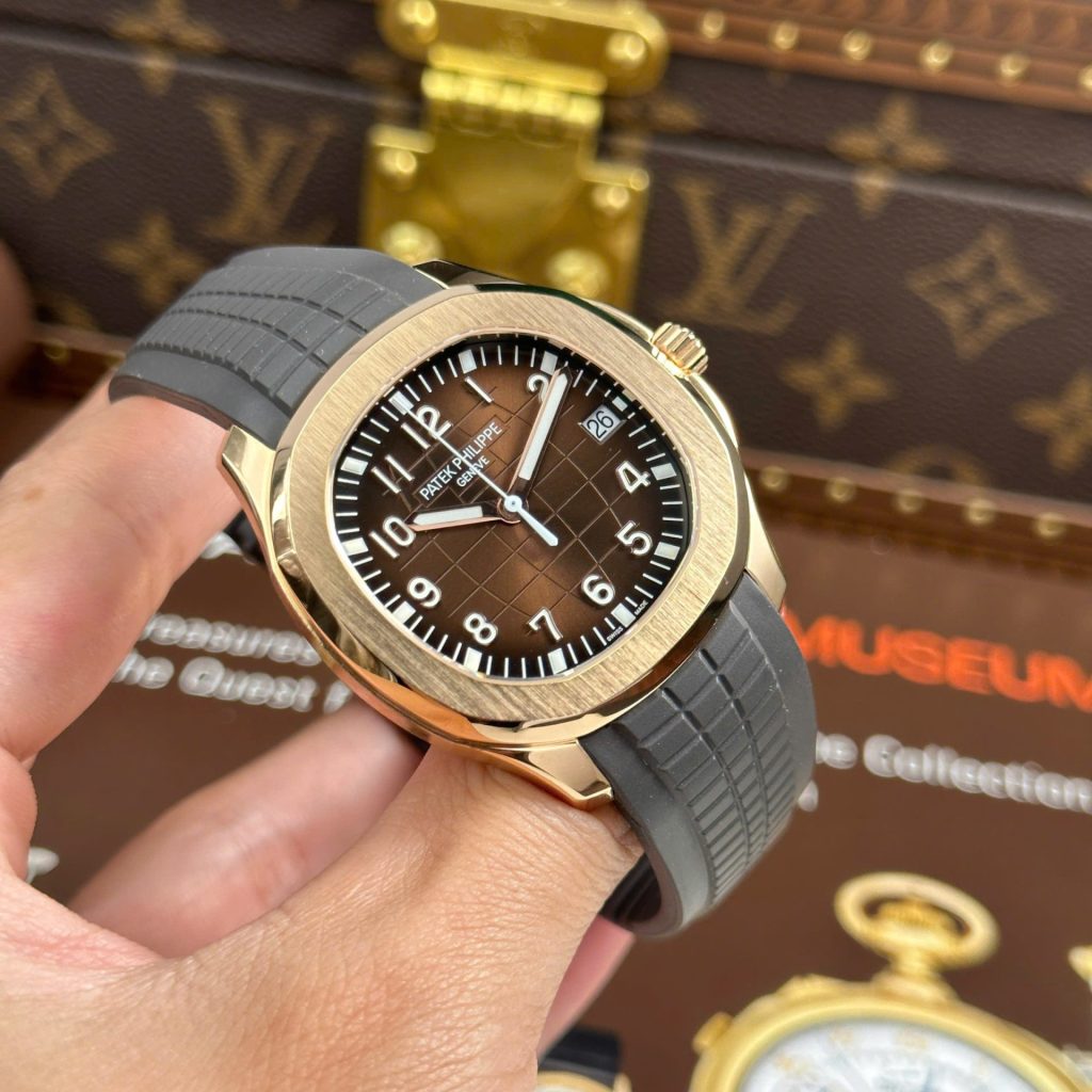 Patek Philippe Aquanaut Super Clone Swiss Machine