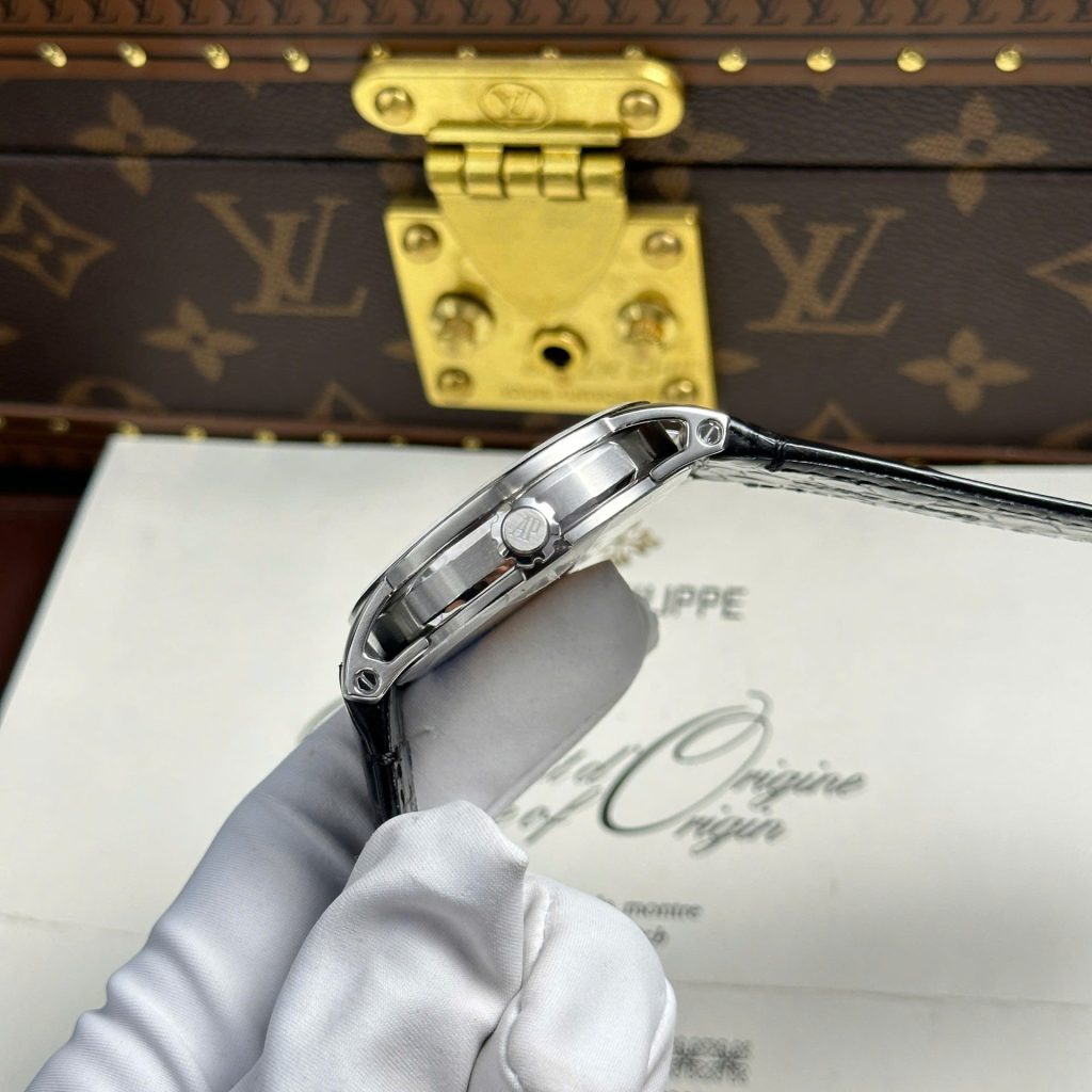 Audemars Piguet – Code 11.59 Super Clown Swiss Machine 41mm