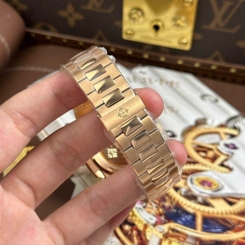 Patek Philippe Nautilus Super Clone Swiss Machine