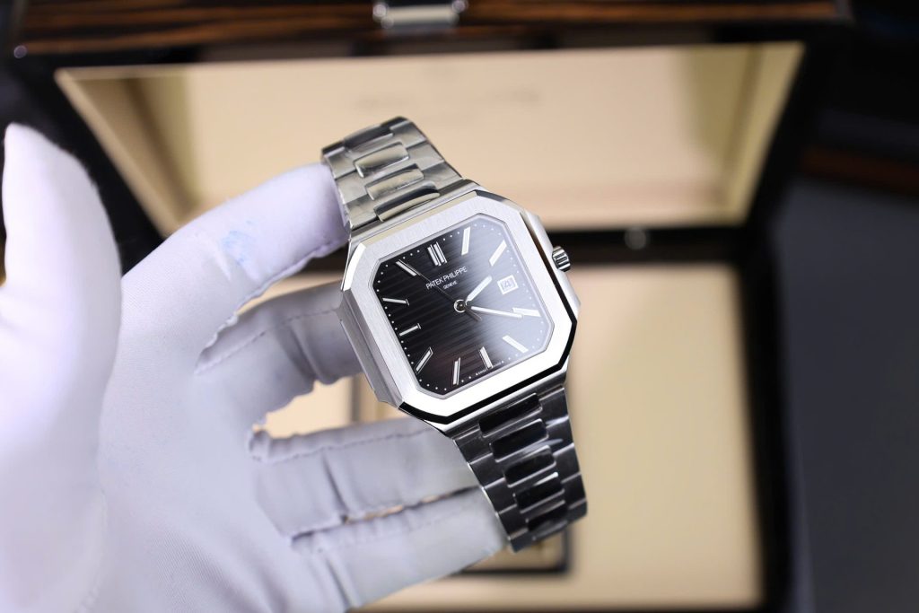 Patek Philippe Cubitus Super Clone Swiss Machine