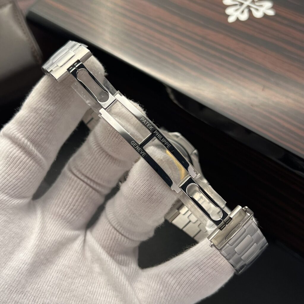 Patek Philippe Nautilus Super Clone Swiss Machine