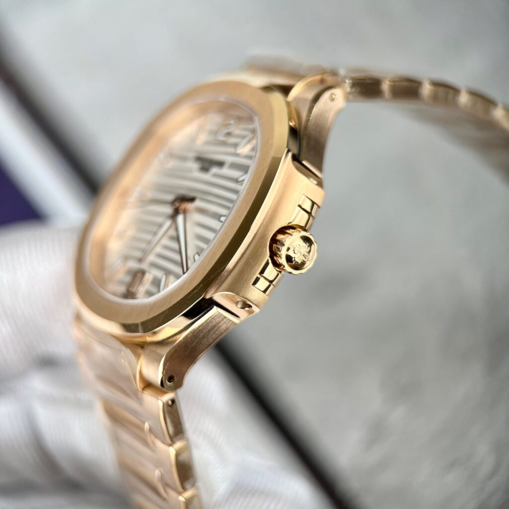 Patek Philippe Nautilus Super Clone Swiss Machine