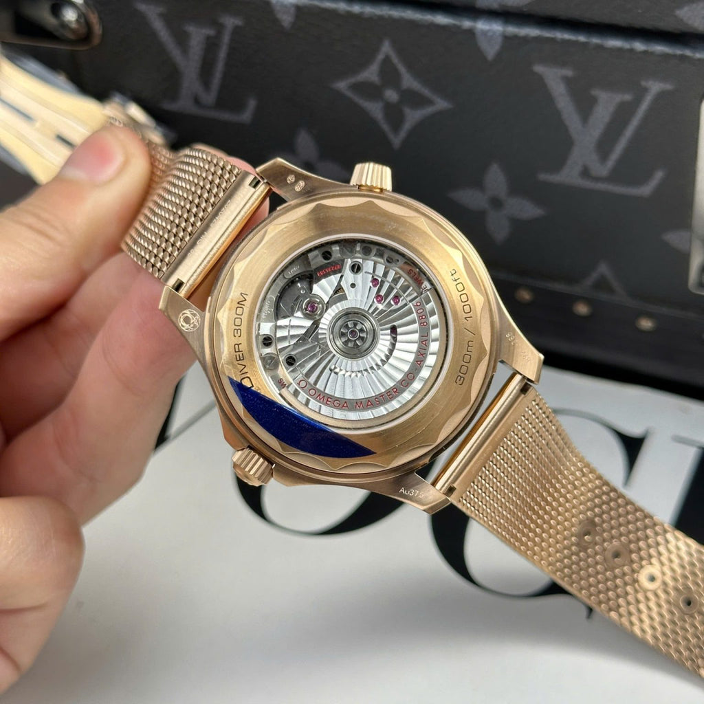 Omega seamaster Diver Super Clone Swiss Machine