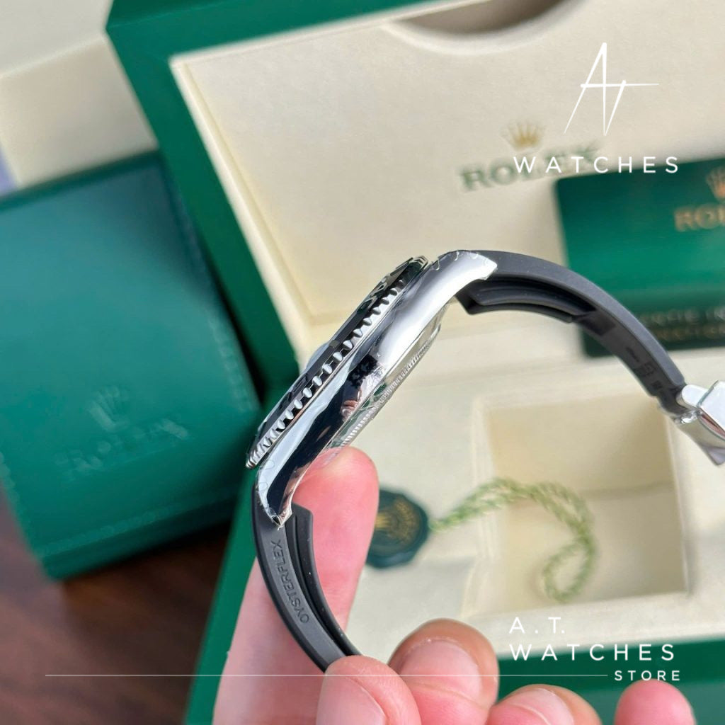 6DC9303F EEF4 4C8B 8AA1 C5EDA659217C