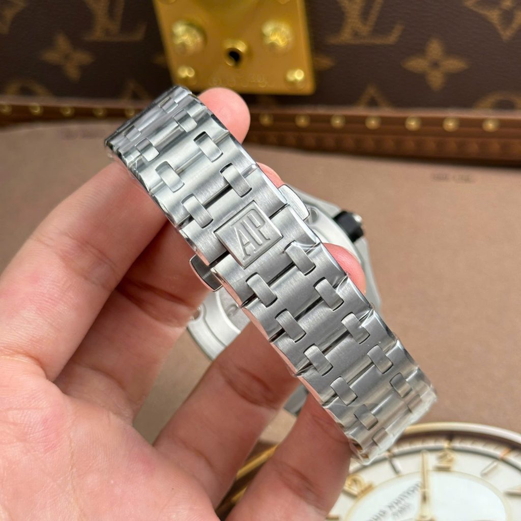Audemars Piguet Royal Oak Offshore Diver Super Clone Swiss Machine 42mm