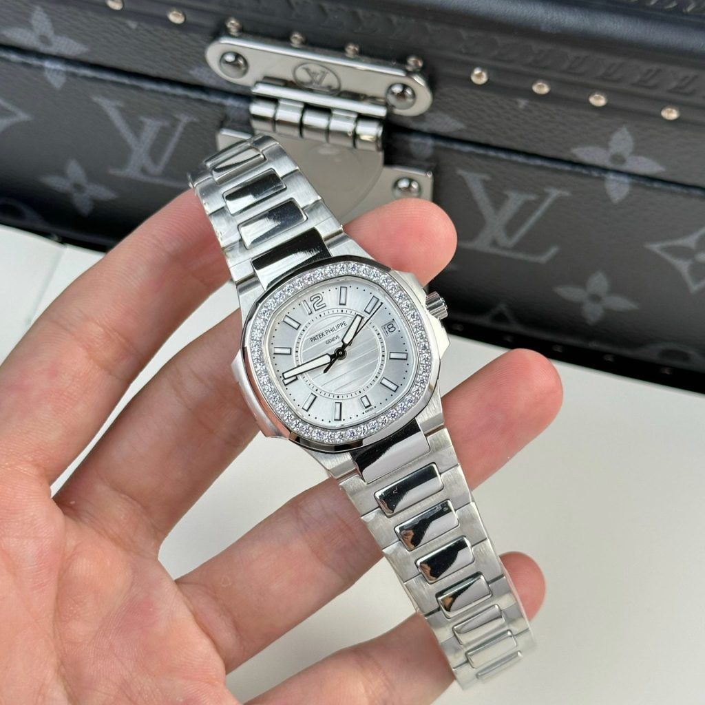 Patek Philippe Nautilus Super Clone Swiss Machine