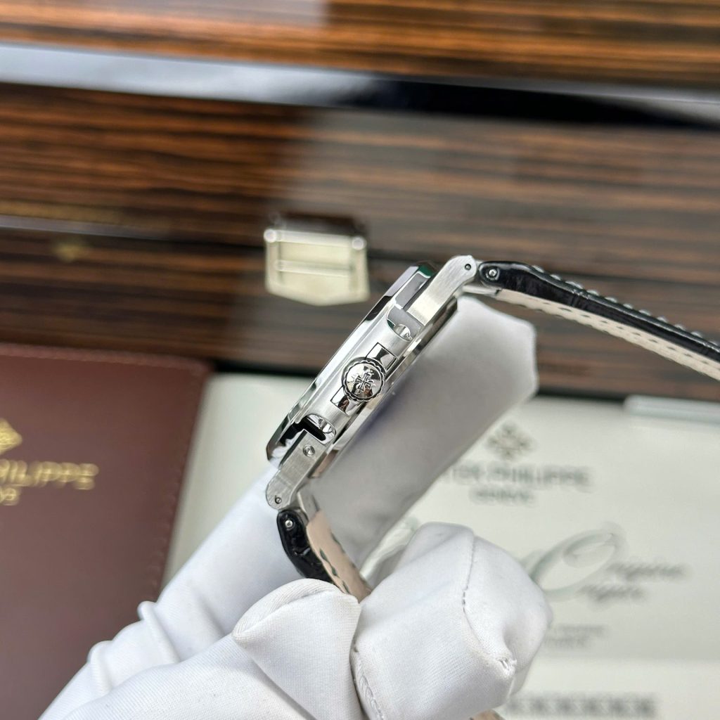 Patek Philippe Nautilus Super Clone Swiss Machine