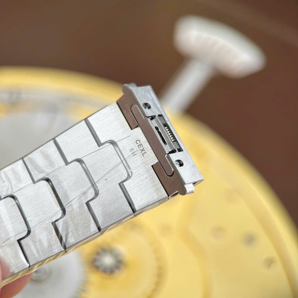 Cartier Santos Super Clone Swiss Machine (41.9mm x35.1mm)
