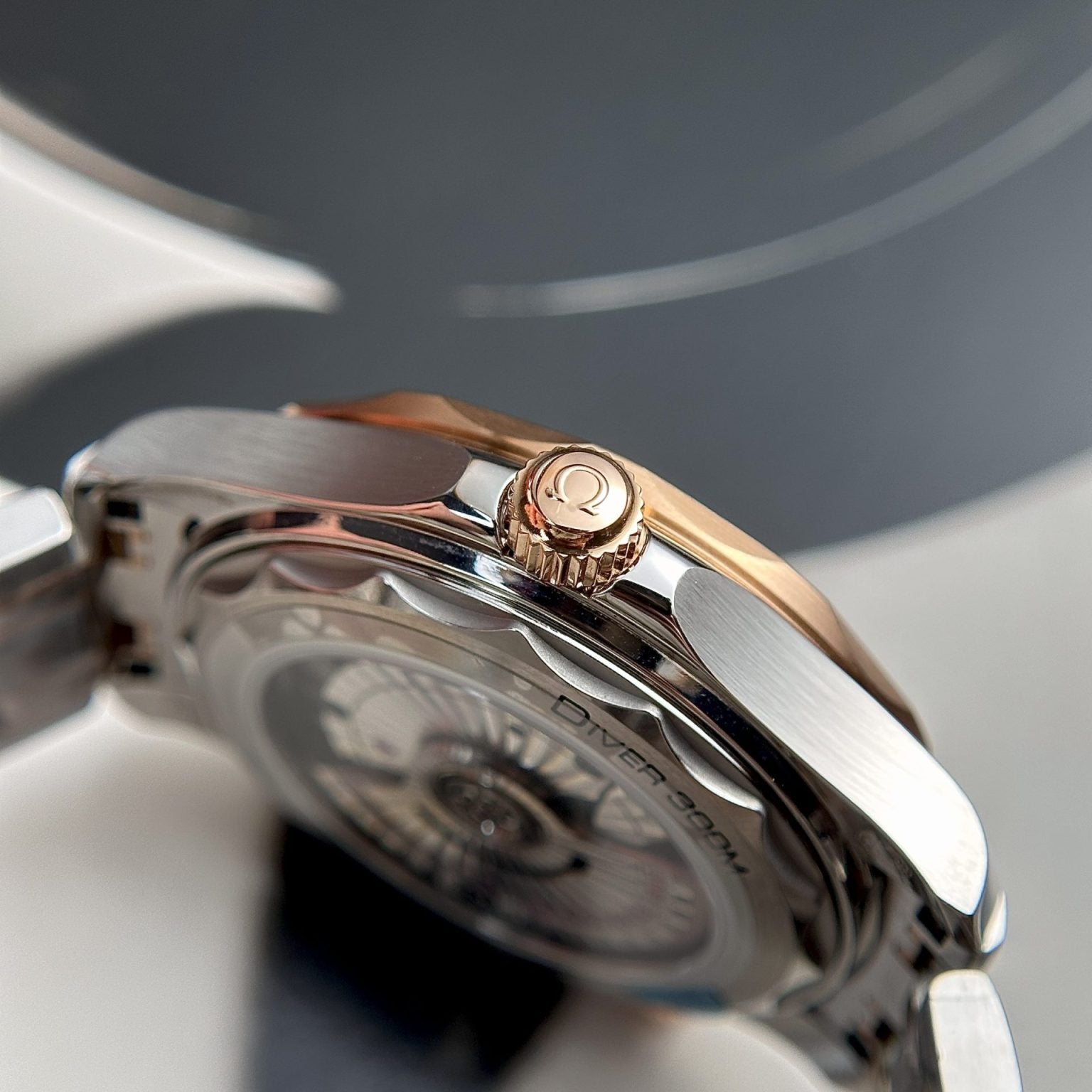 Omega seamaster Diver Super Clone Swiss Machine