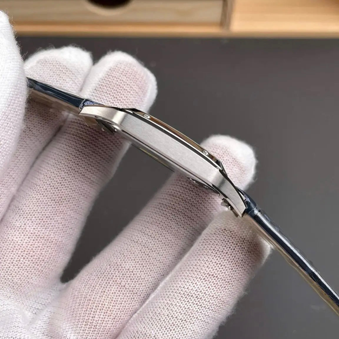 Cartier Santos Dumont Super Clone Swiss Machine (43.5mm x 31.4mm)