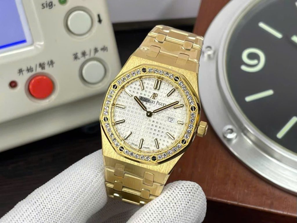 Audemars Piguet Royal Oak Super Clone Swiss Machine 37mm