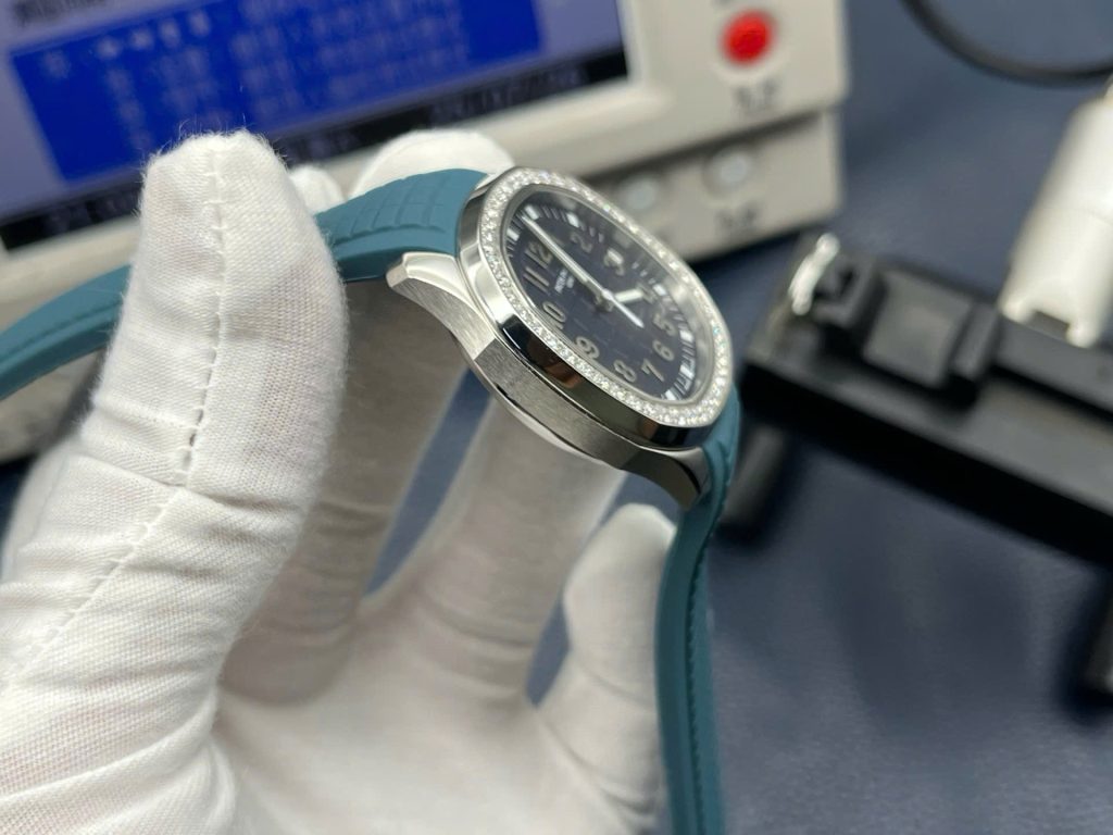 Patek Philippe Aquanaut Super Clone Swiss Machine
