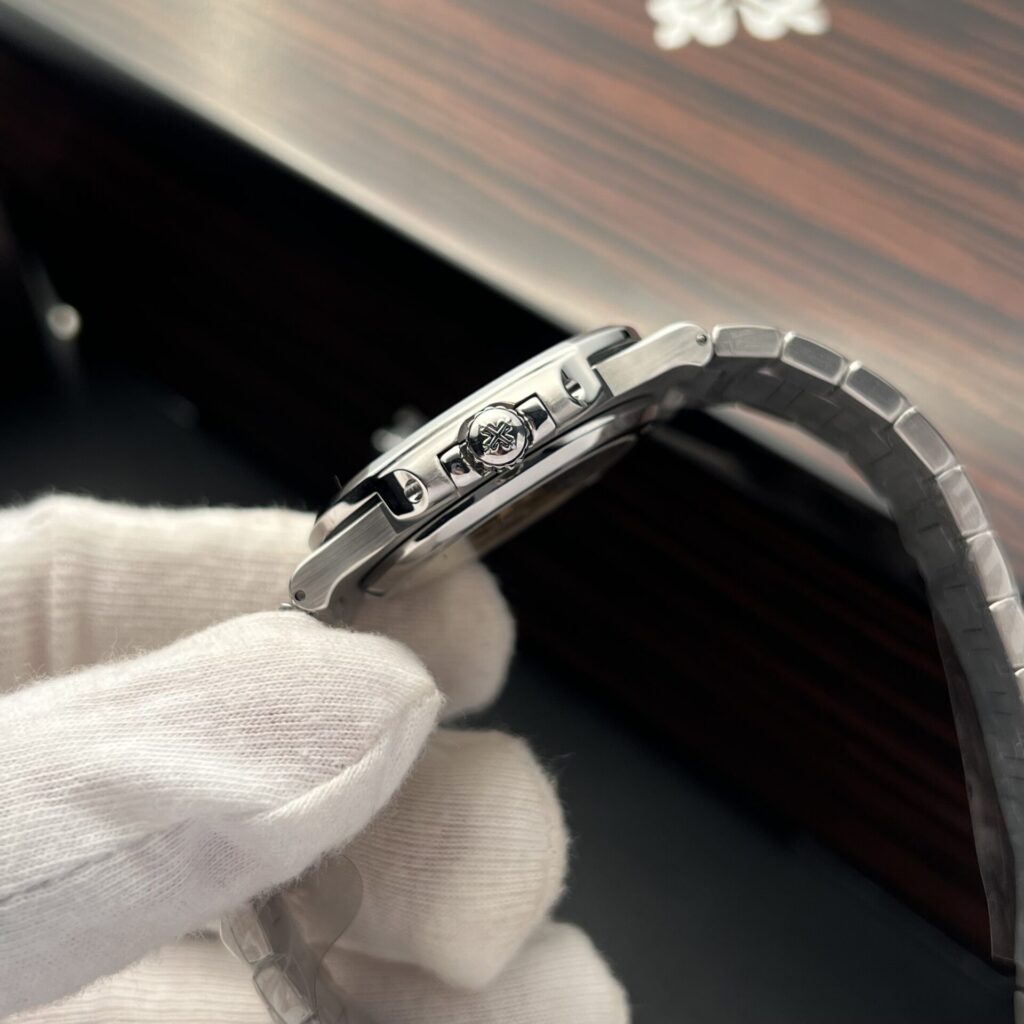 Patek Philippe Nautilus Super Clone Swiss Machine