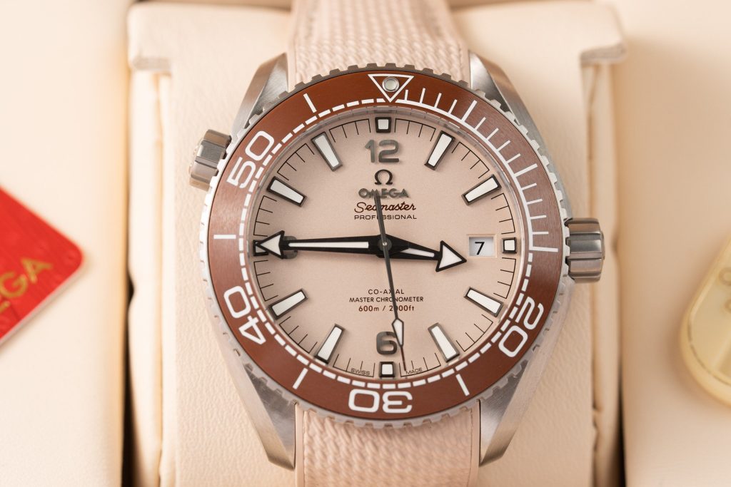 Omega seamaster Diver Super Clone Swiss Machine