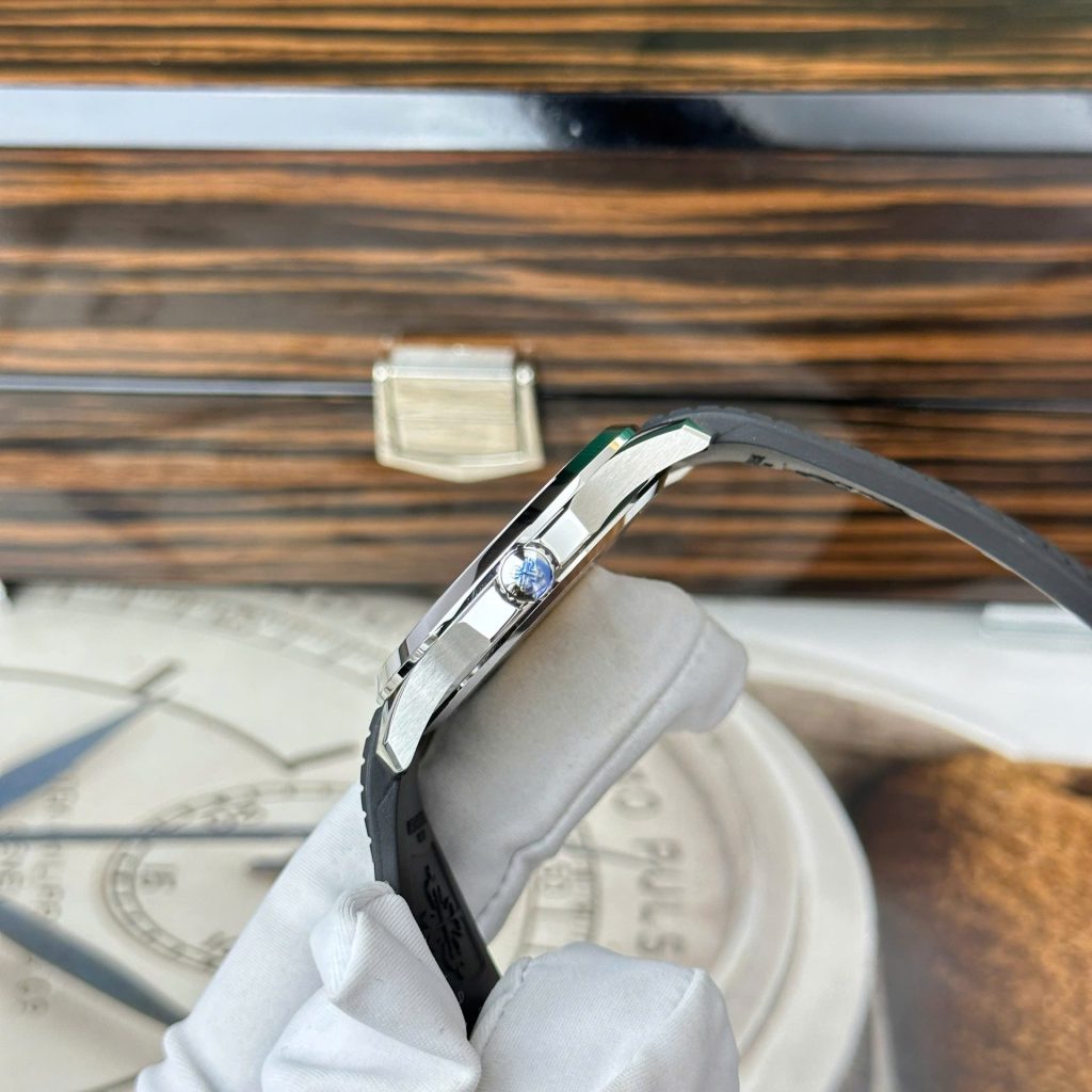 Patek Philippe Aquanaut Super Clone Swiss Machine