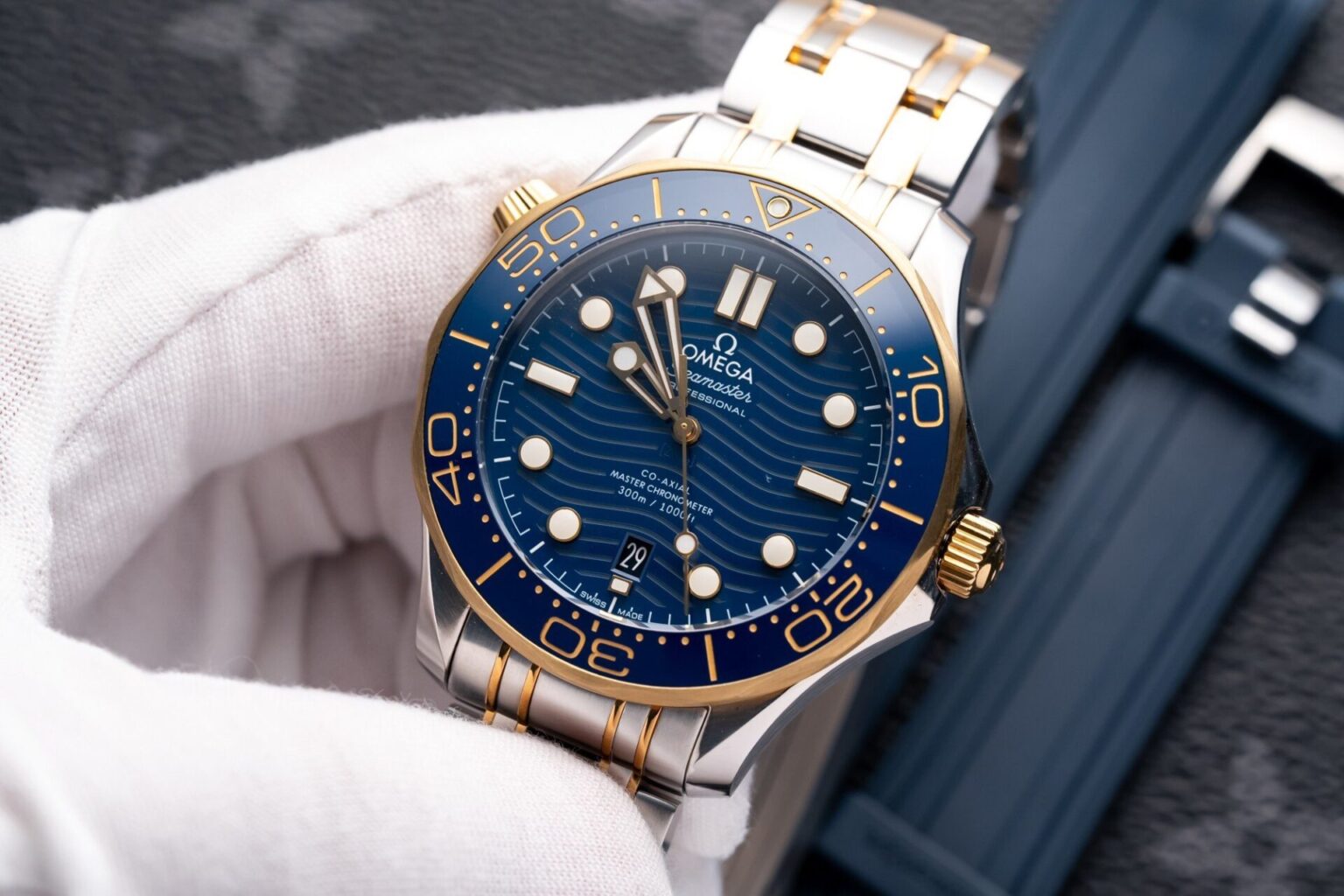 Omega seamaster Diver Super Clone Swiss Machine