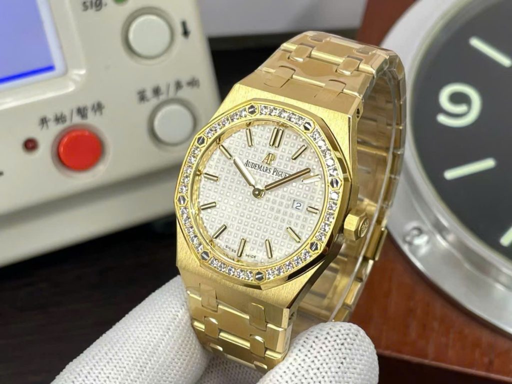 Audemars Piguet Royal Oak Super Clone Swiss Machine 37mm