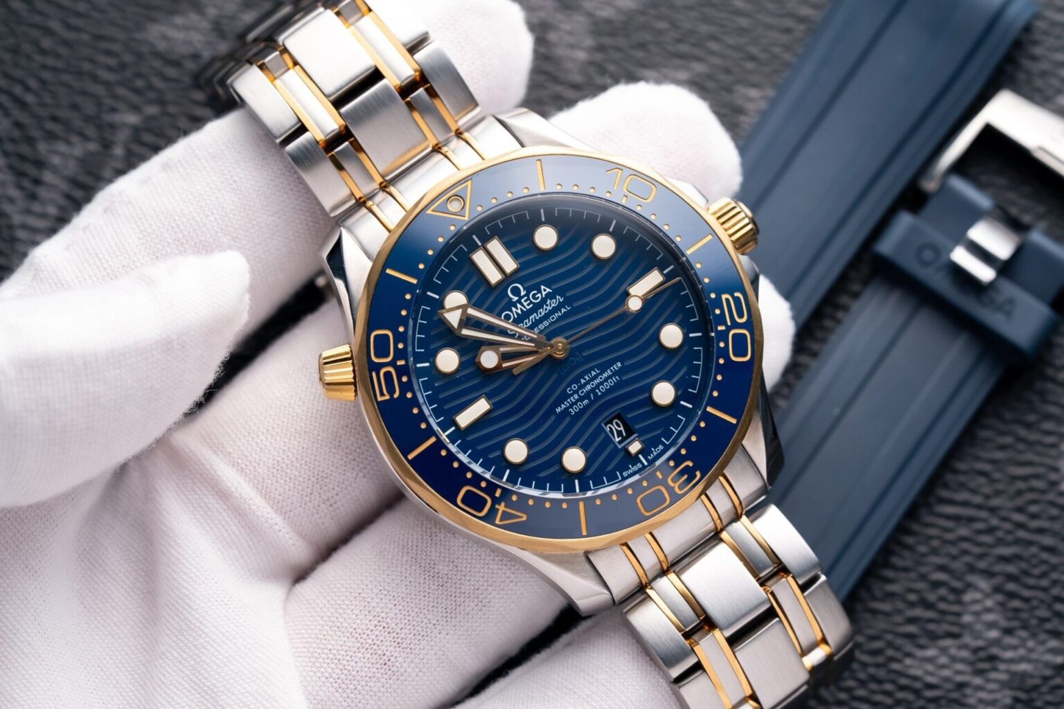 Omega seamaster Diver Super Clone Swiss Machine